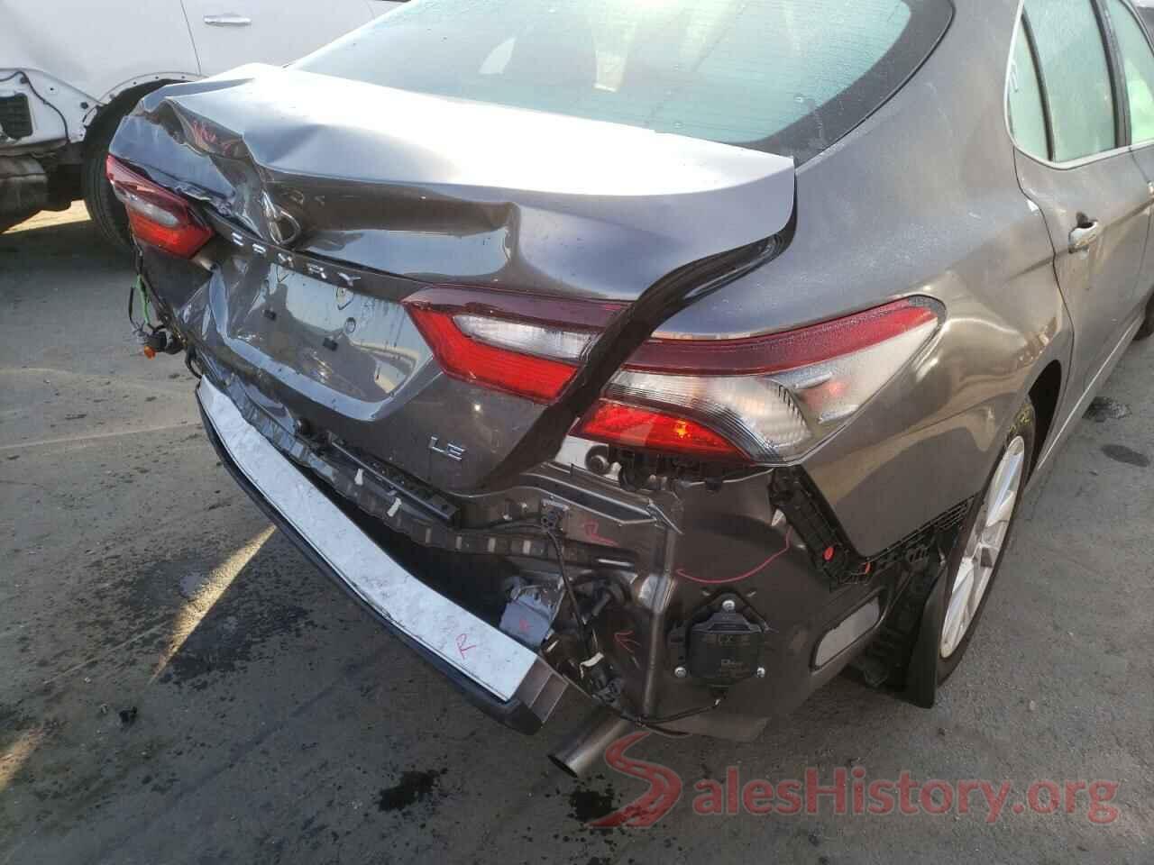 4T1R11AK2NU044801 2022 TOYOTA CAMRY