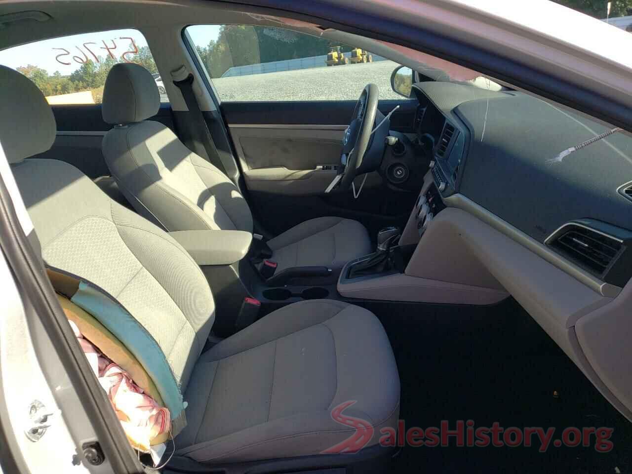 5NPD84LF2KH457643 2019 HYUNDAI ELANTRA