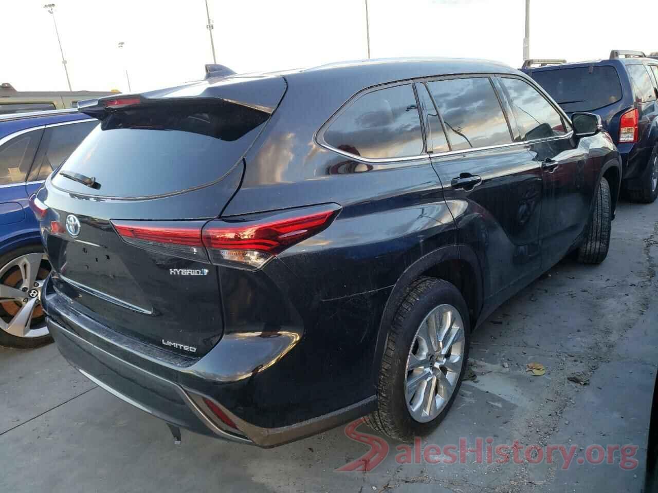 5TDYARAH3NS512171 2022 TOYOTA HIGHLANDER