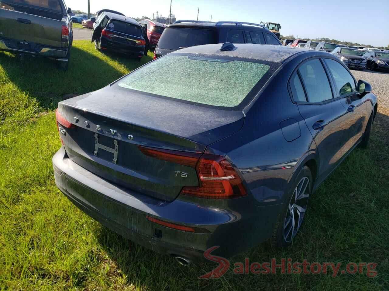 7JR102FK6LG064677 2020 VOLVO S60