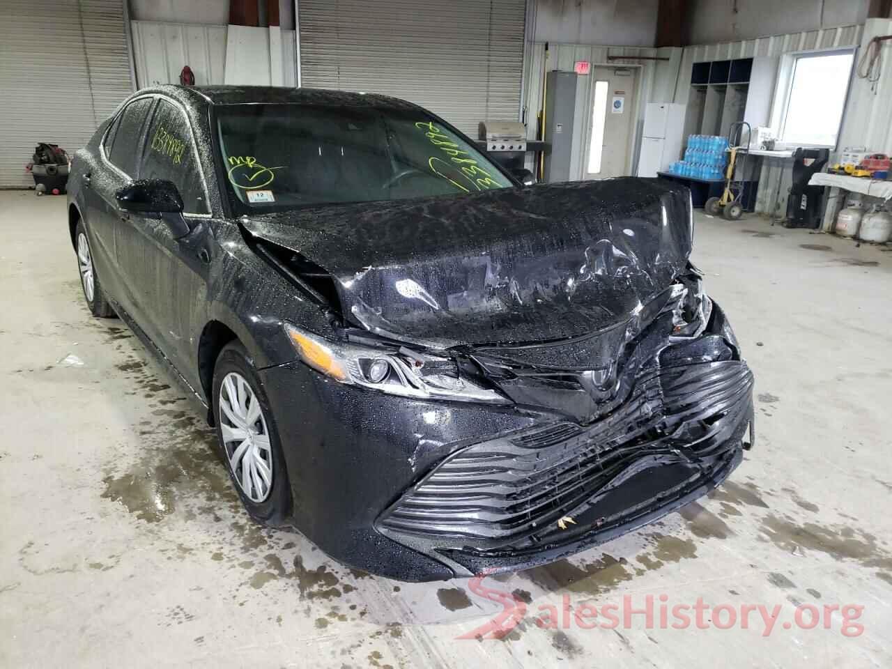 4T1B11HK7JU624739 2018 TOYOTA CAMRY