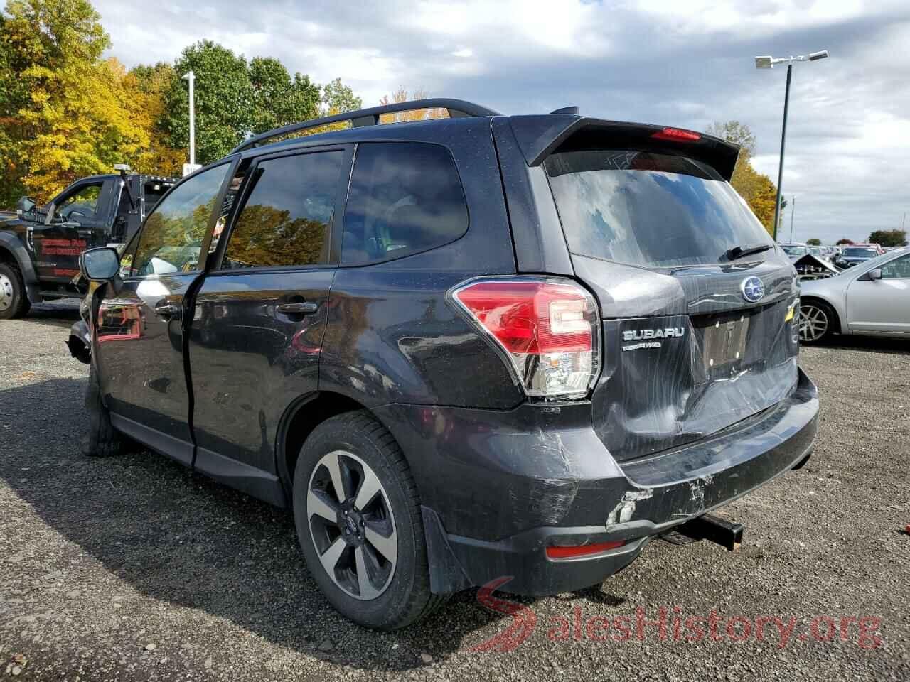 JF2SJAEC5JH426205 2018 SUBARU FORESTER