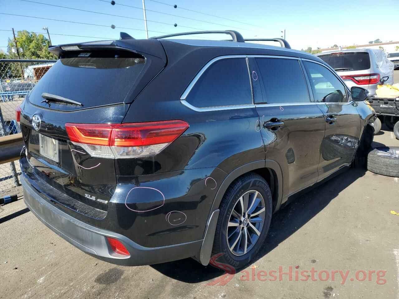 5TDJZRFH2JS802009 2018 TOYOTA HIGHLANDER