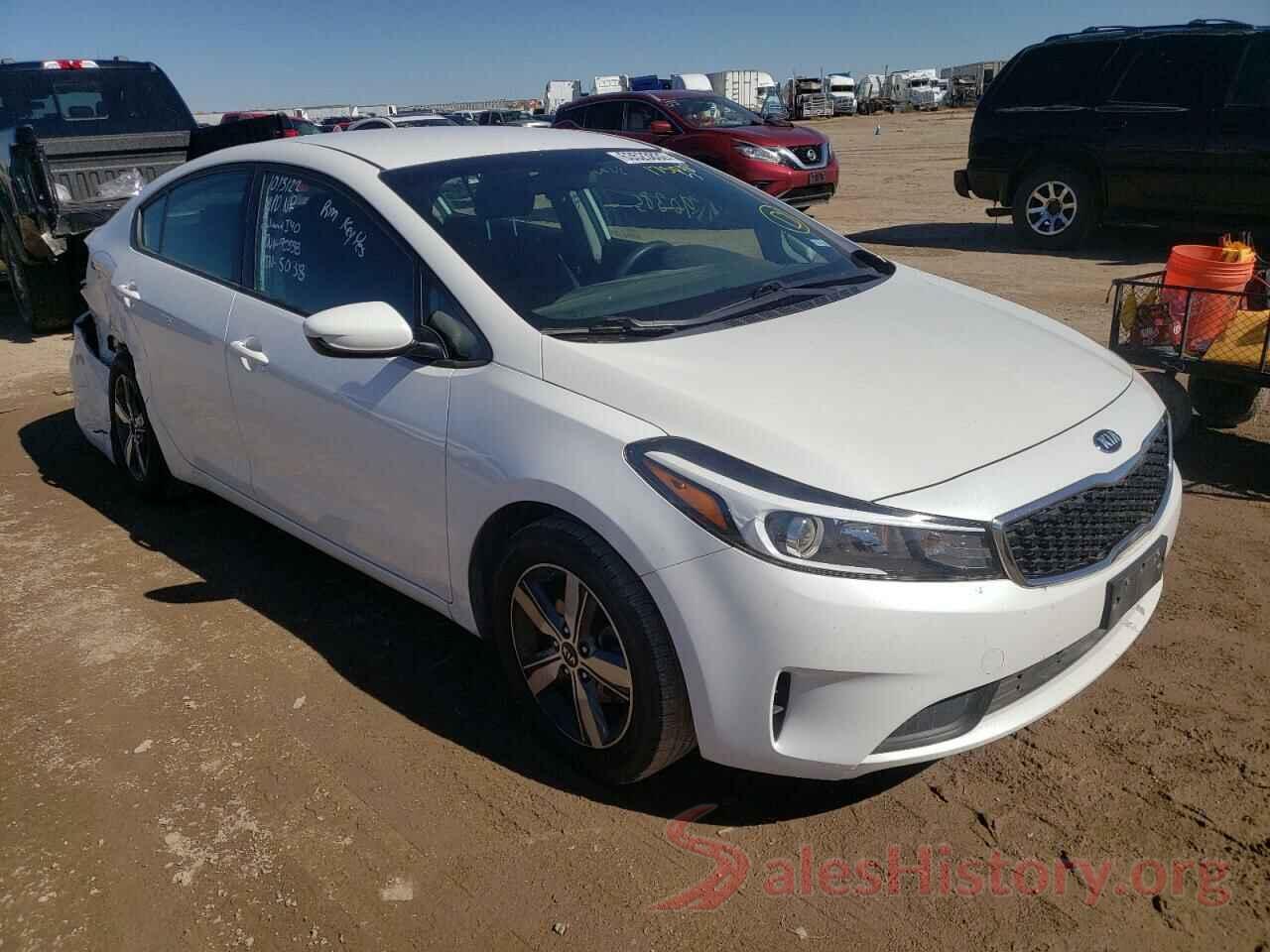 3KPFL4A72JE175038 2018 KIA FORTE