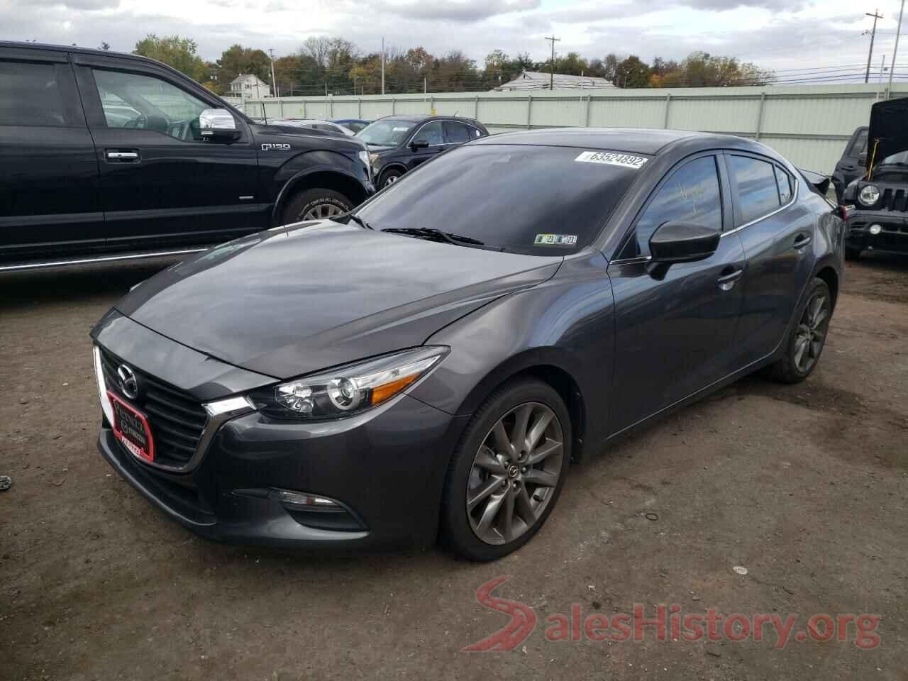 3MZBN1V33JM268393 2018 MAZDA 3