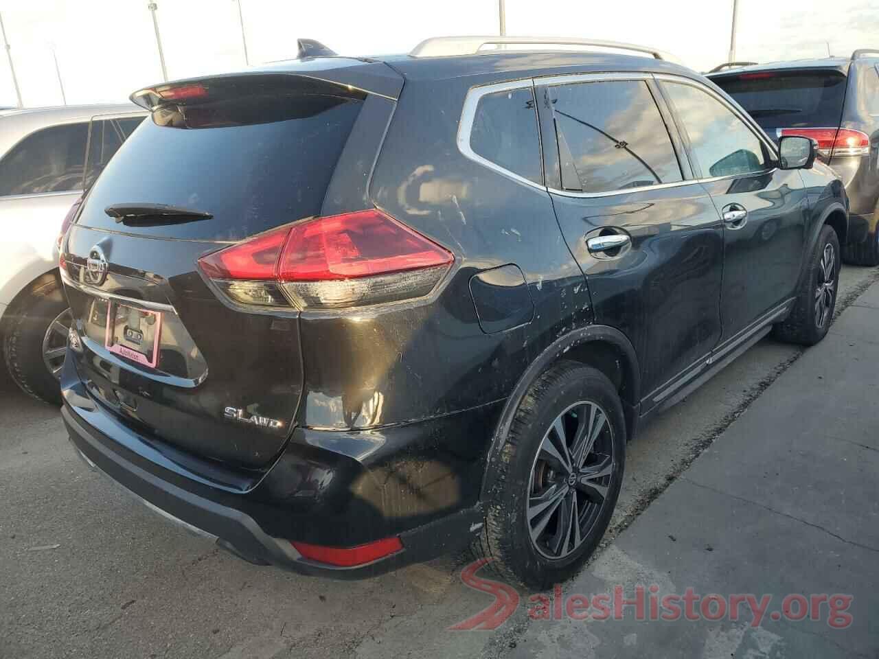 JN8AT2MV9JW320143 2018 NISSAN ROGUE