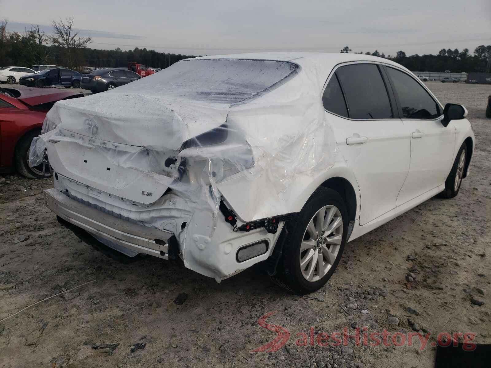 4T1B11HK0JU632049 2018 TOYOTA CAMRY