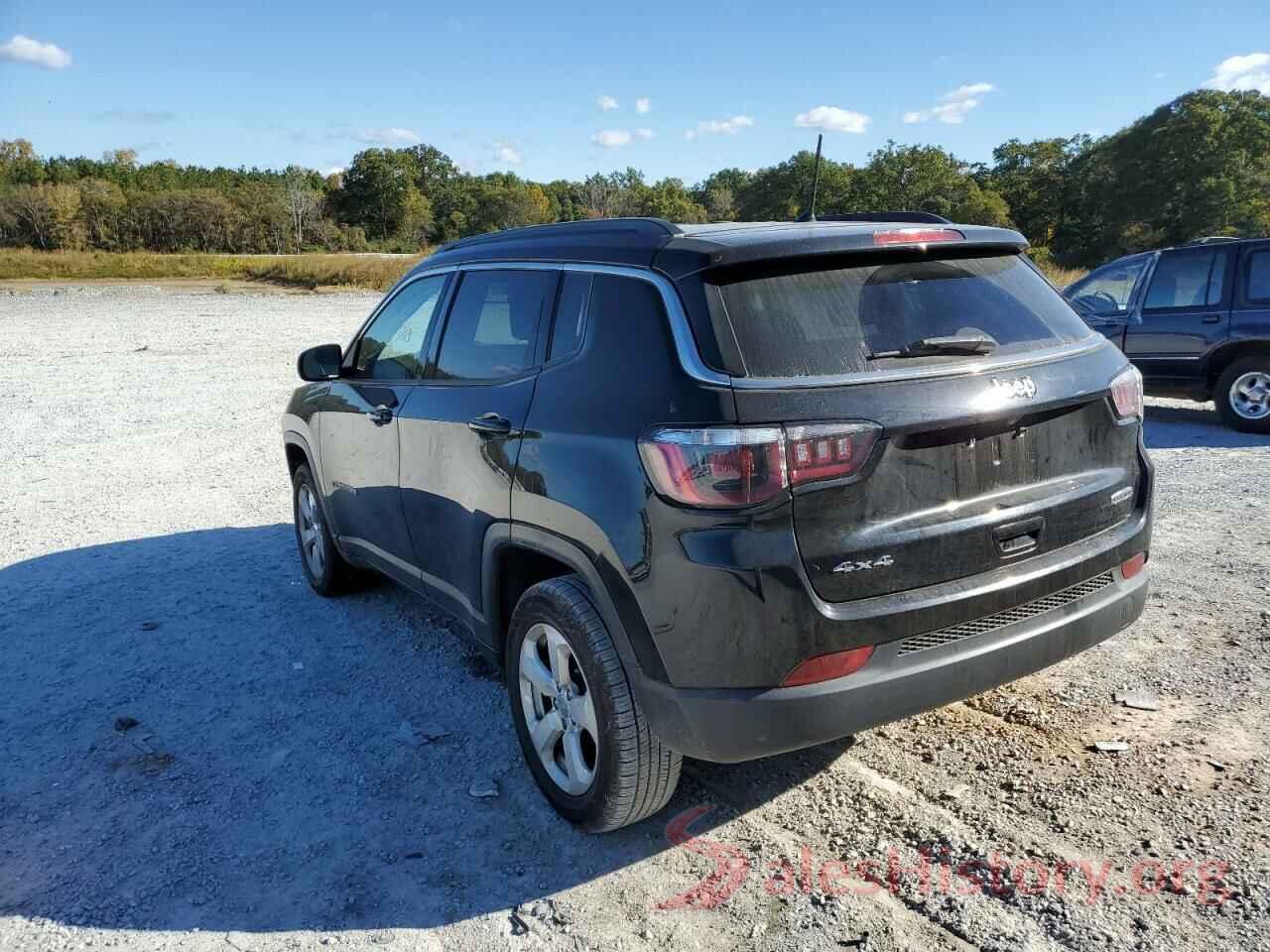 3C4NJDBB9JT283303 2018 JEEP COMPASS