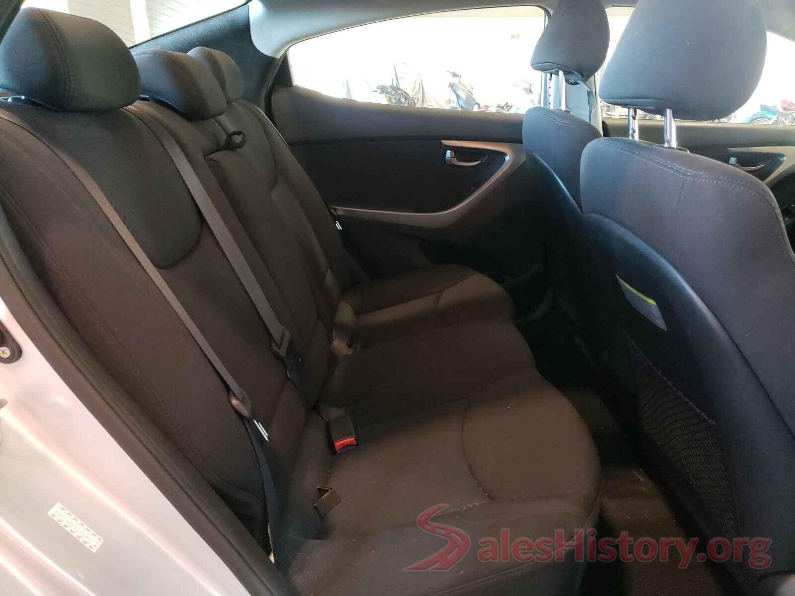 KMHDH4AE5GU520687 2016 HYUNDAI ELANTRA