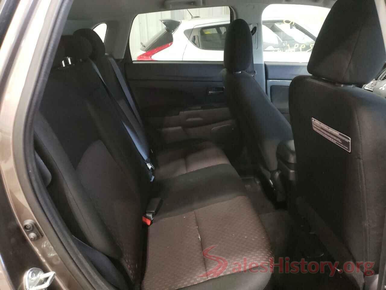 JA4AP3AU7JU011424 2018 MITSUBISHI OUTLANDER