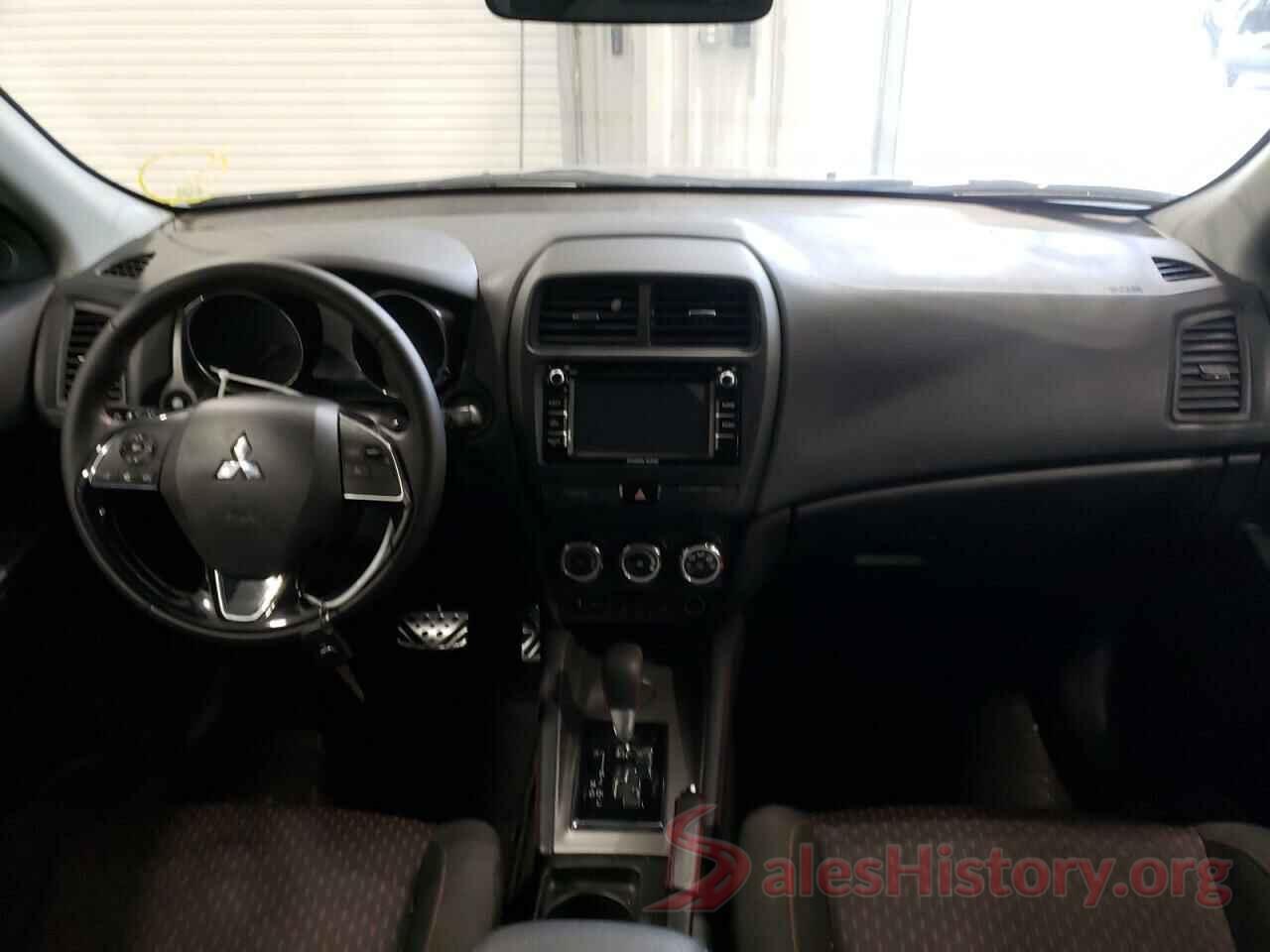 JA4AP3AU7JU011424 2018 MITSUBISHI OUTLANDER