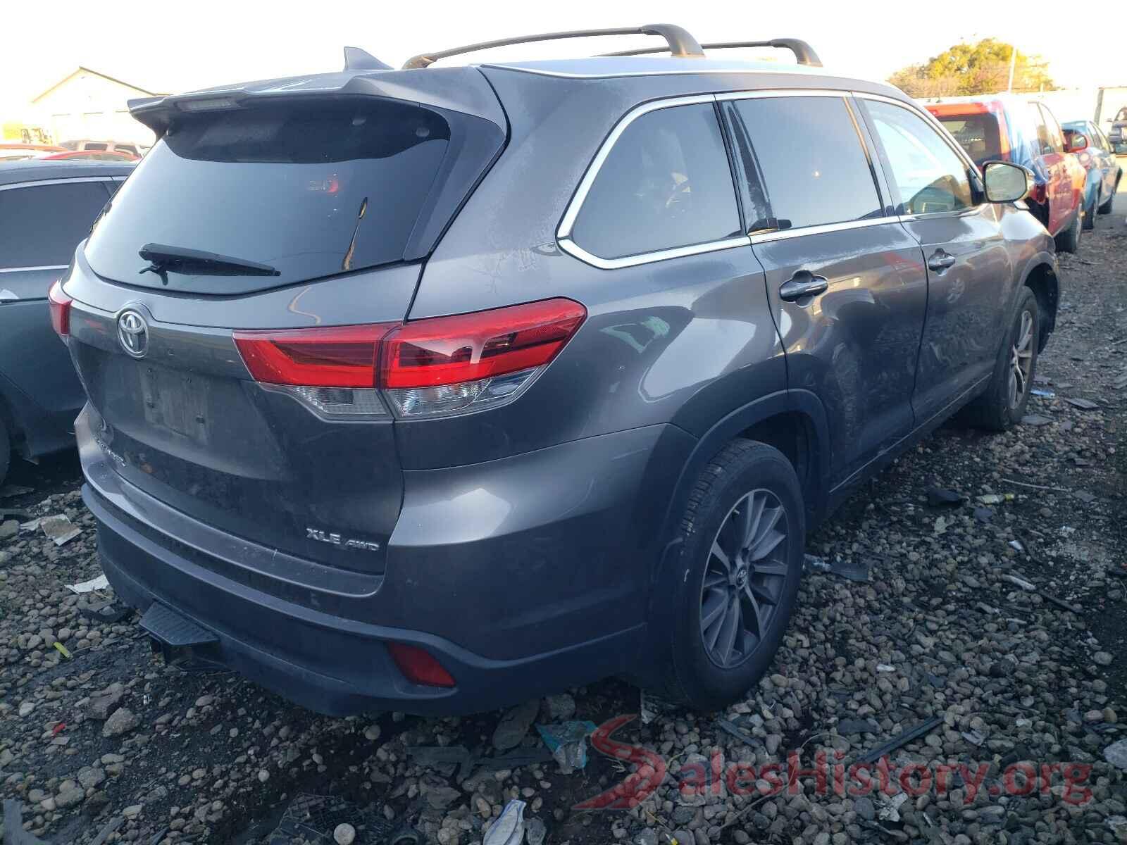 5TDJZRFHXJS889125 2018 TOYOTA HIGHLANDER