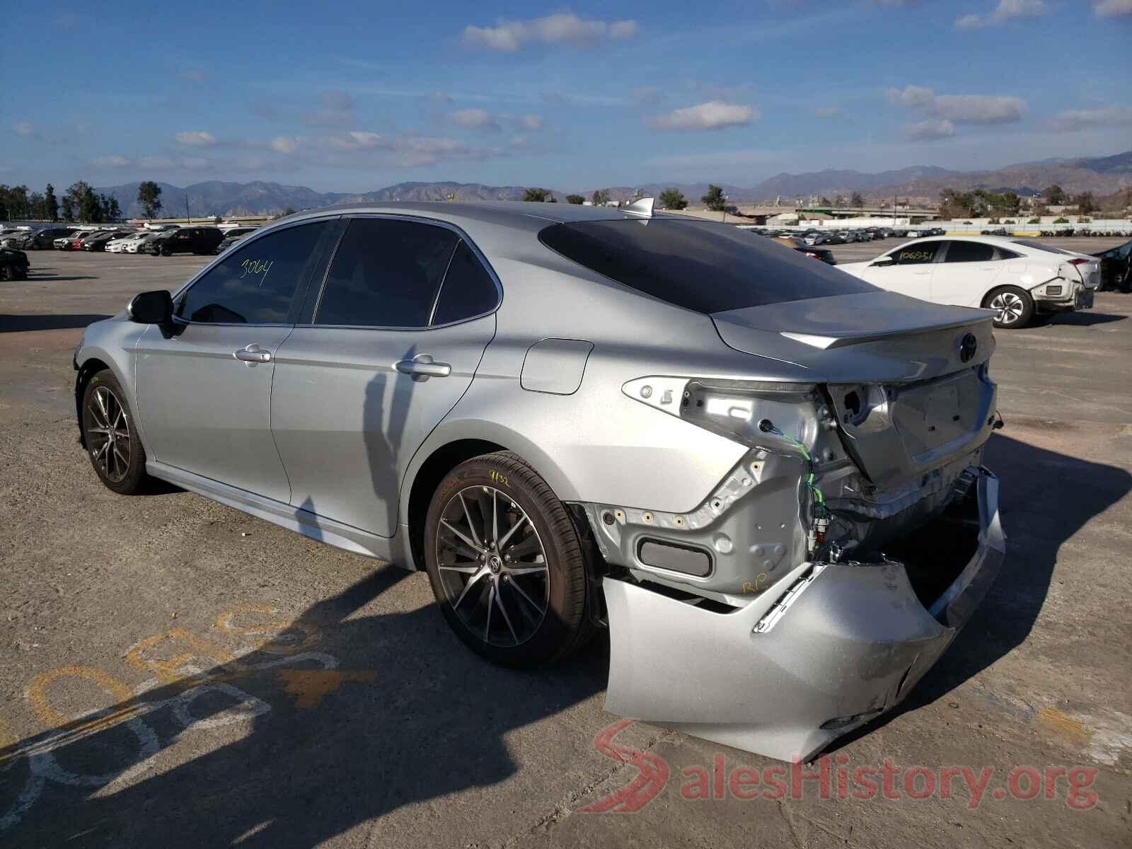 4T1G11AK8MU493339 2021 TOYOTA CAMRY