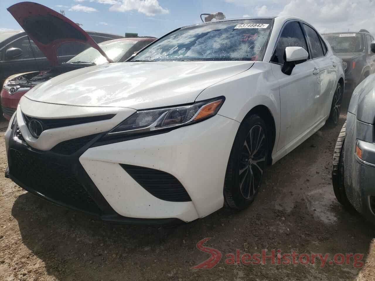 4T1B11HK4JU611771 2018 TOYOTA CAMRY