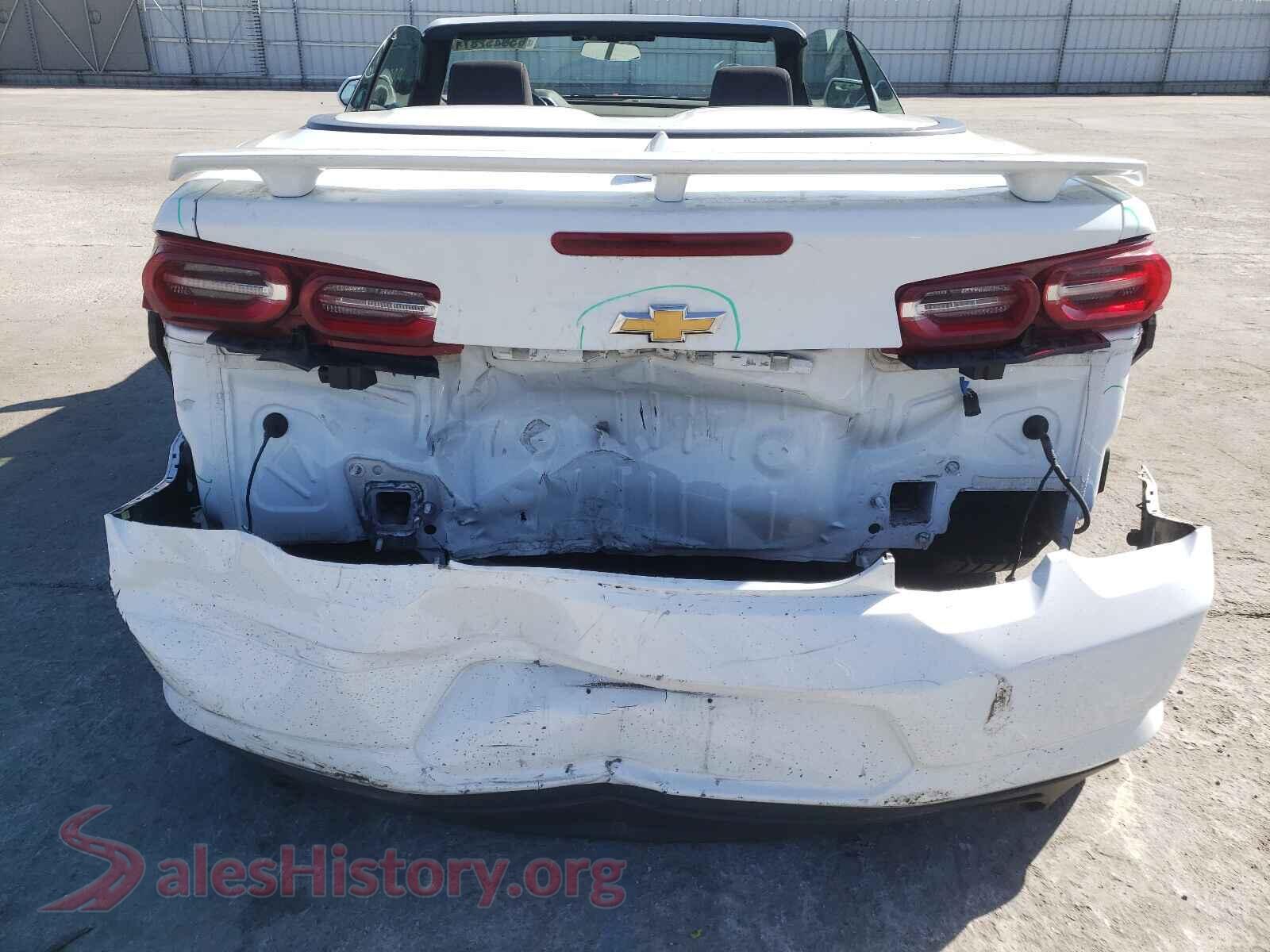 2019 CHEVROLET CAMARO VIN 1G1FB3DX7K0142922, interior center console