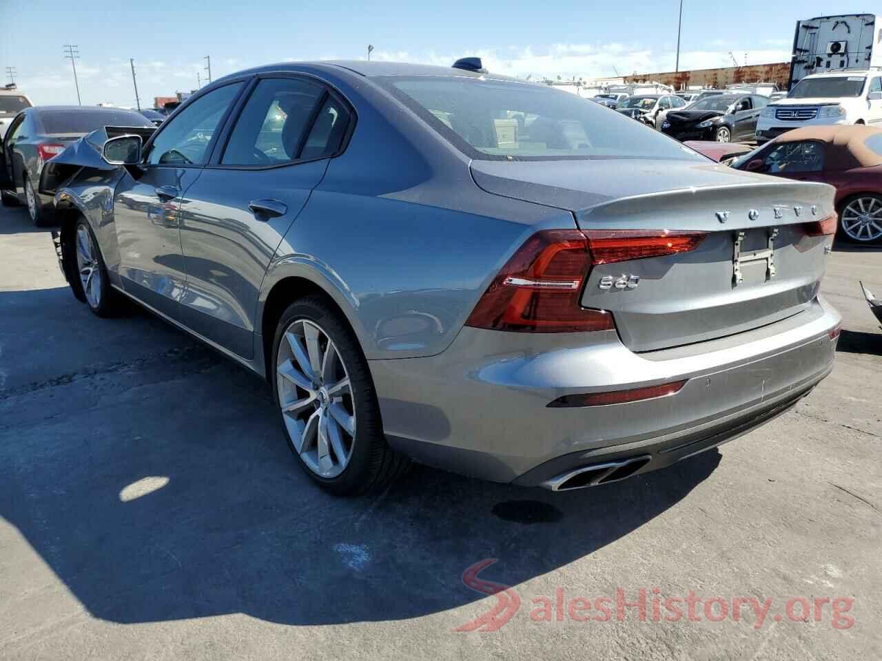 7JR102FK2LG045673 2020 VOLVO S60