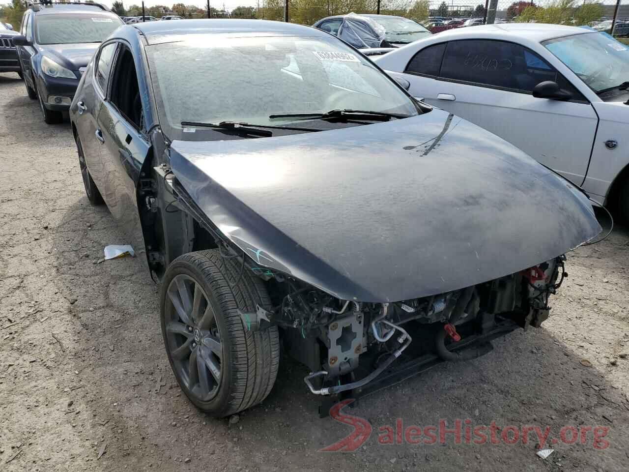 JM1BPAJM3K1133070 2019 MAZDA 3