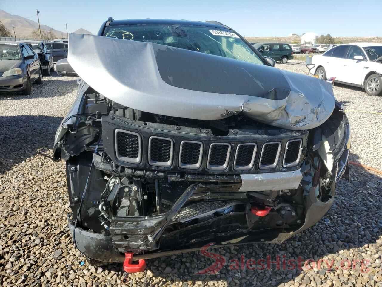 3C4NJDDB1JT450895 2018 JEEP COMPASS