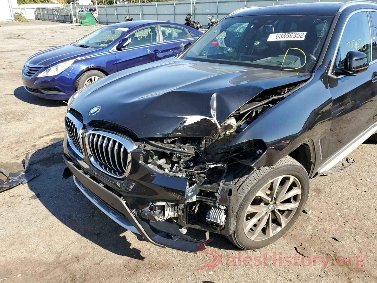 5UXTR9C56KLE18032 2019 BMW X3