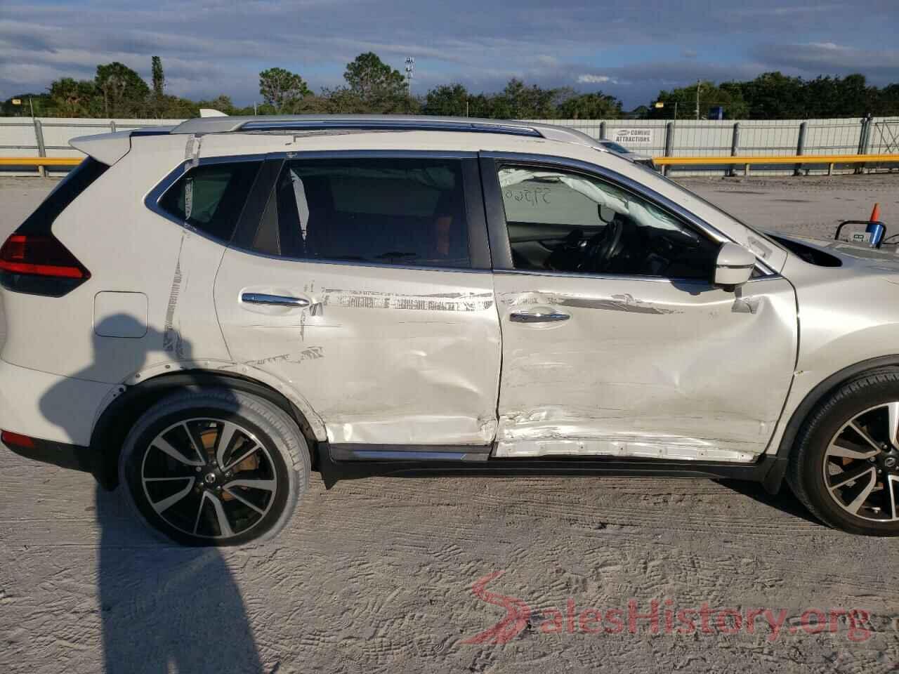 5N1AT2MT8HC864005 2017 NISSAN ROGUE