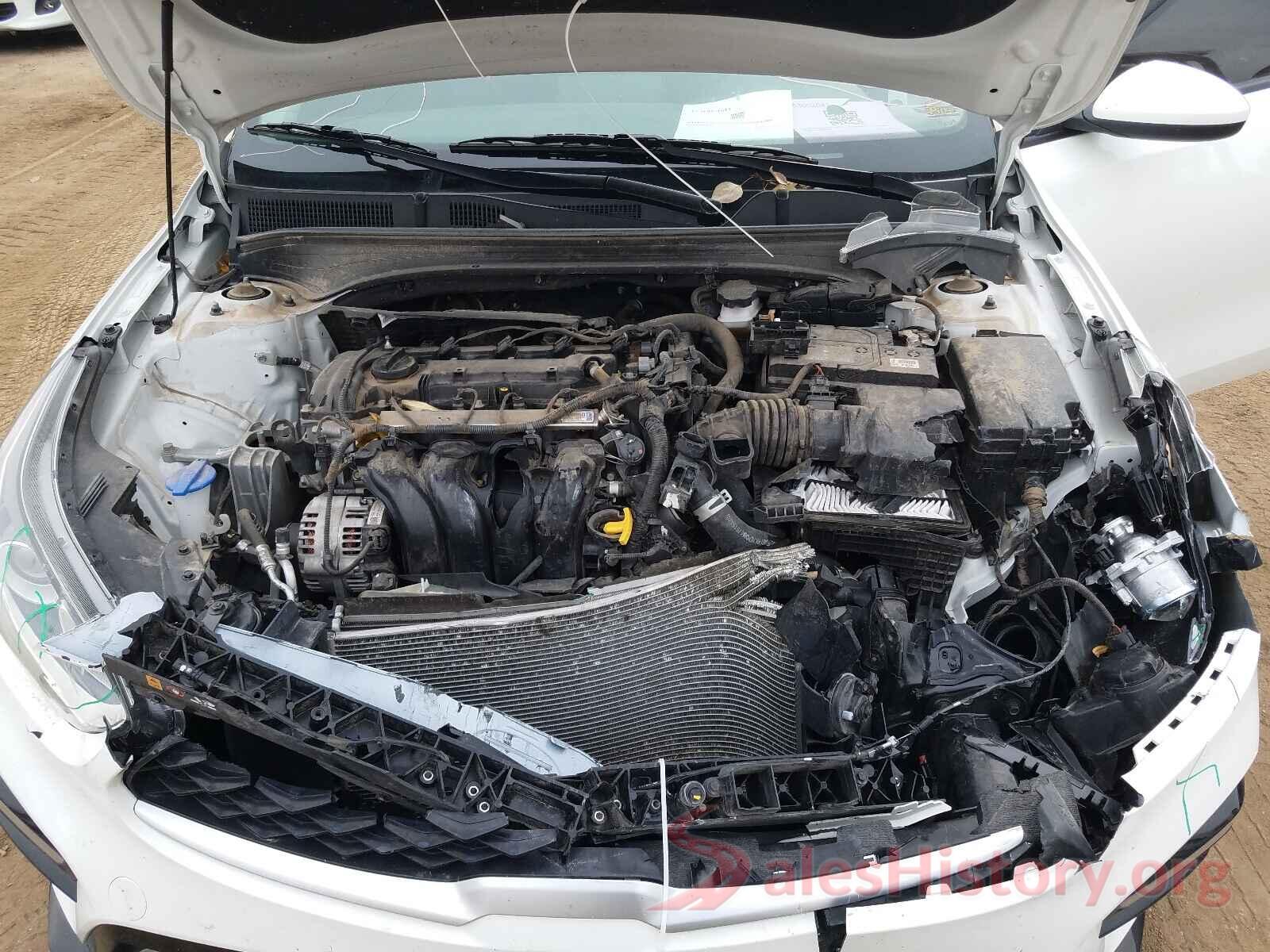 3KPF24AD3KE135867 2019 KIA FORTE