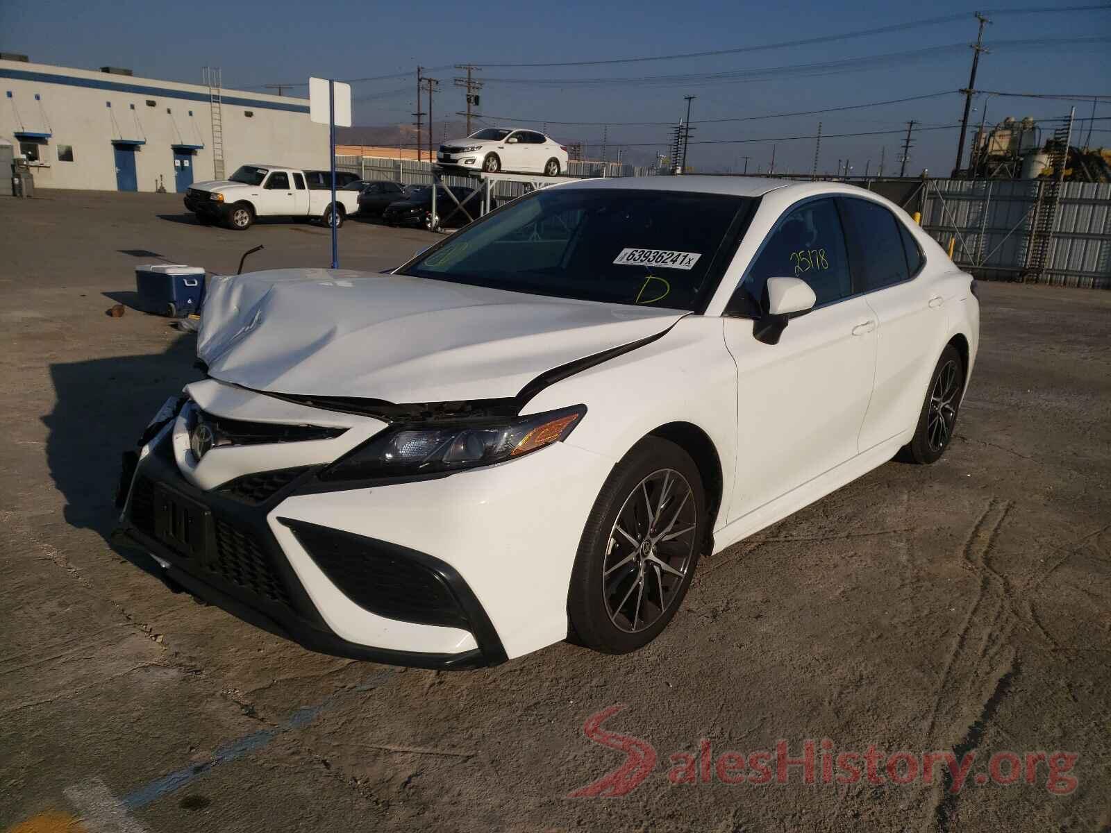 4T1G11AK6MU563615 2021 TOYOTA CAMRY