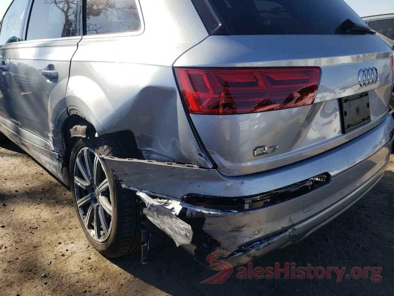 WA1LHAF78JD055137 2018 AUDI Q7