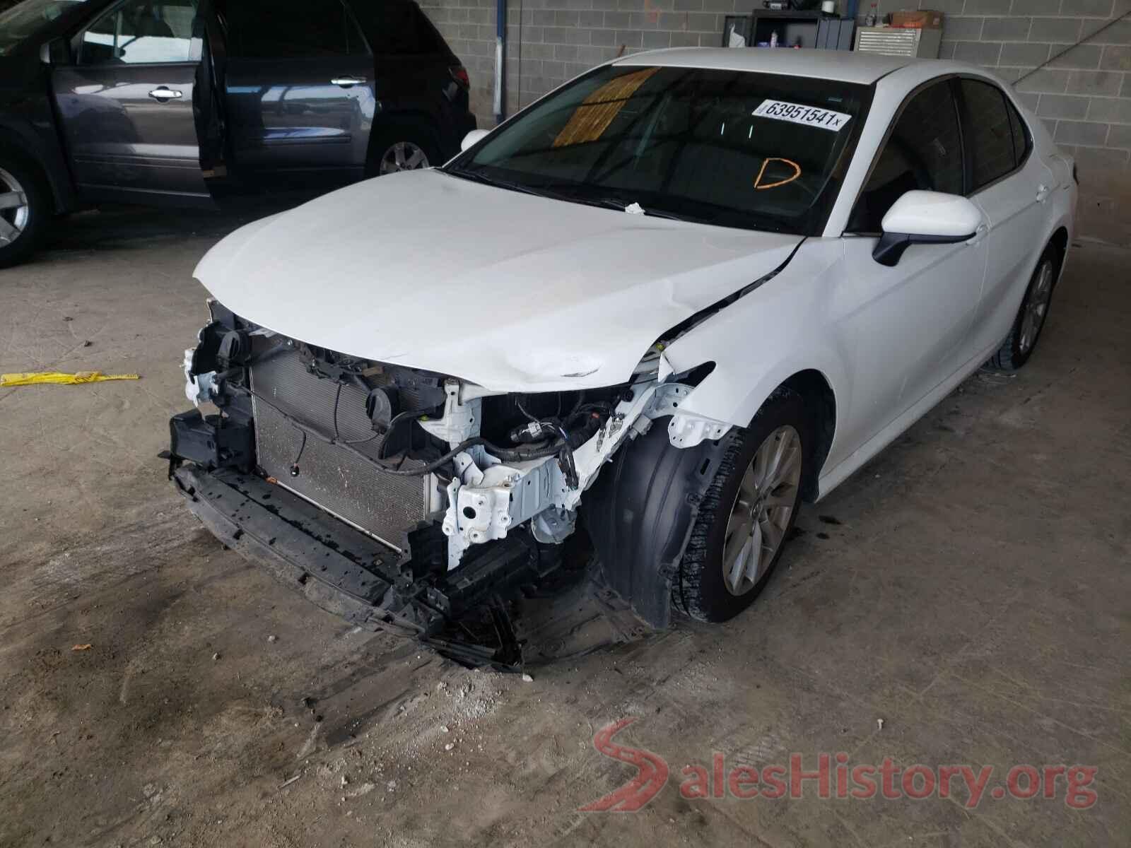 4T1B11HK3JU581890 2018 TOYOTA CAMRY