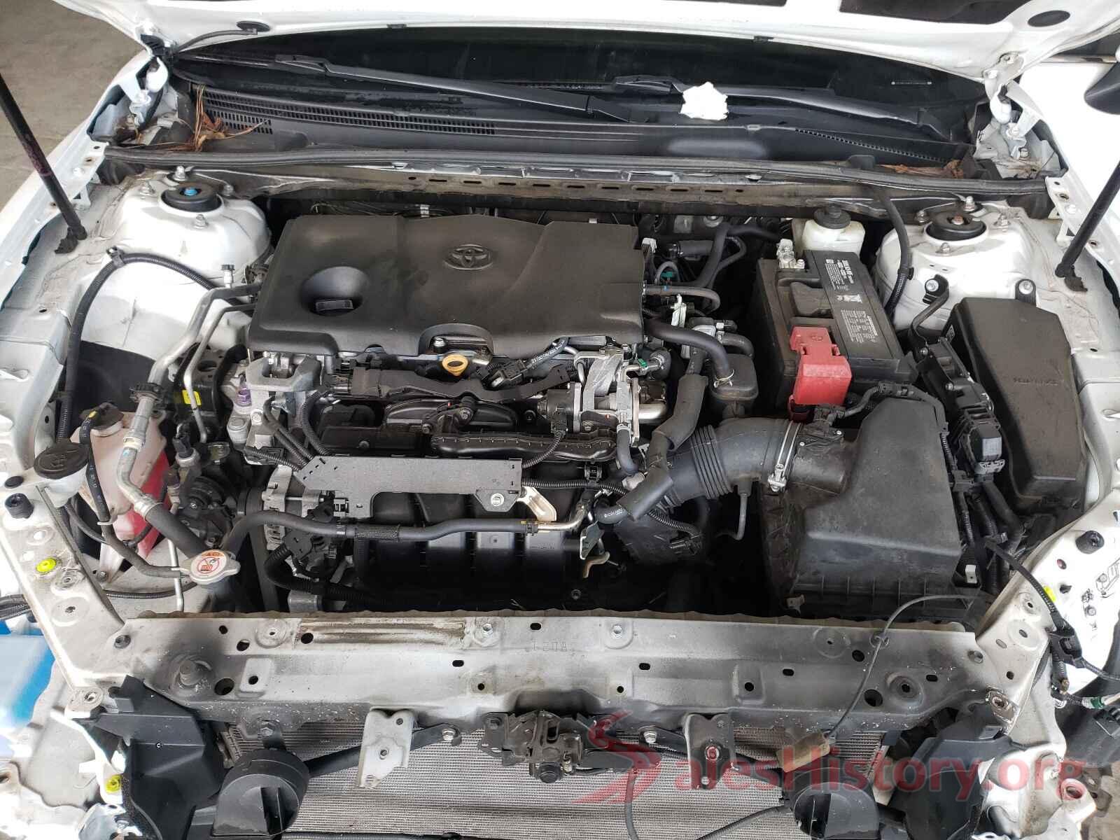 4T1B11HK3JU581890 2018 TOYOTA CAMRY