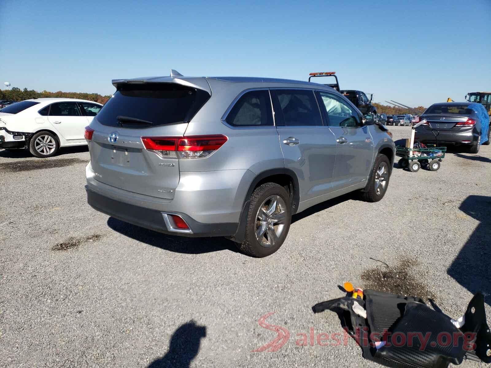 5TDDGRFH6HS033558 2017 TOYOTA HIGHLANDER