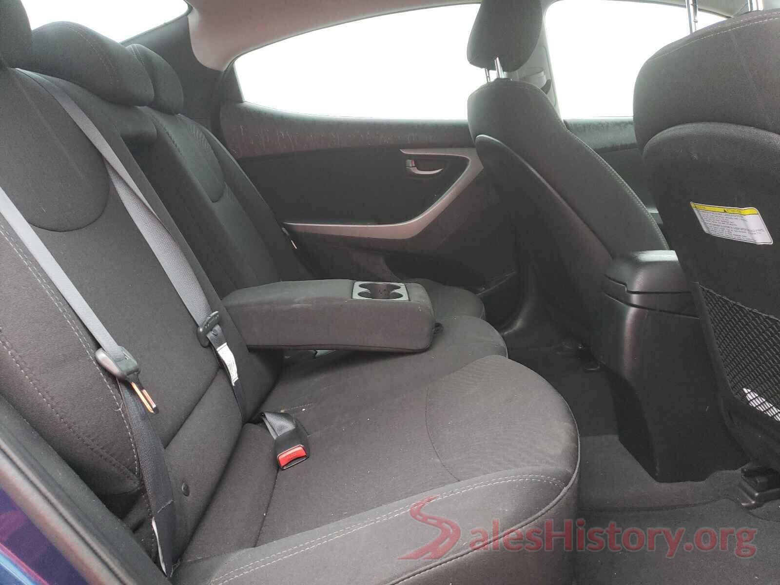 5NPDH4AE9GH754992 2016 HYUNDAI ELANTRA