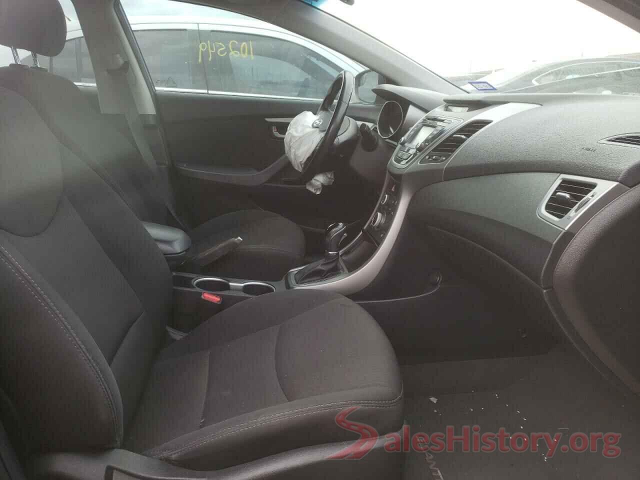 5NPDH4AE9GH754992 2016 HYUNDAI ELANTRA