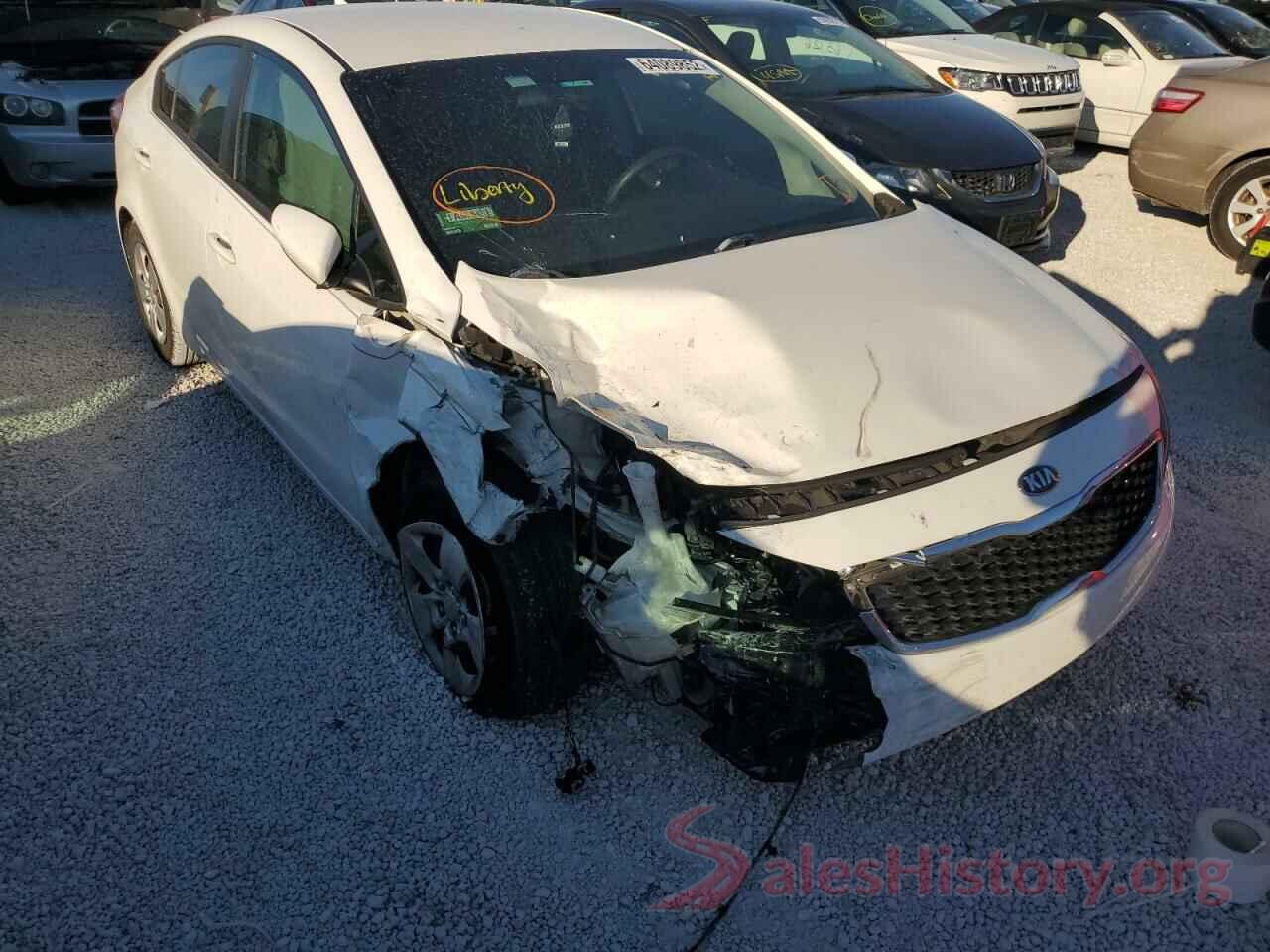 3KPFK4A75JE268011 2018 KIA FORTE