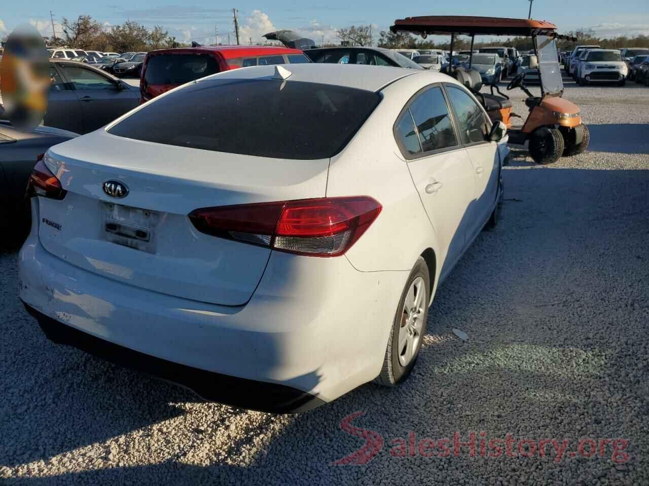 3KPFK4A75JE268011 2018 KIA FORTE