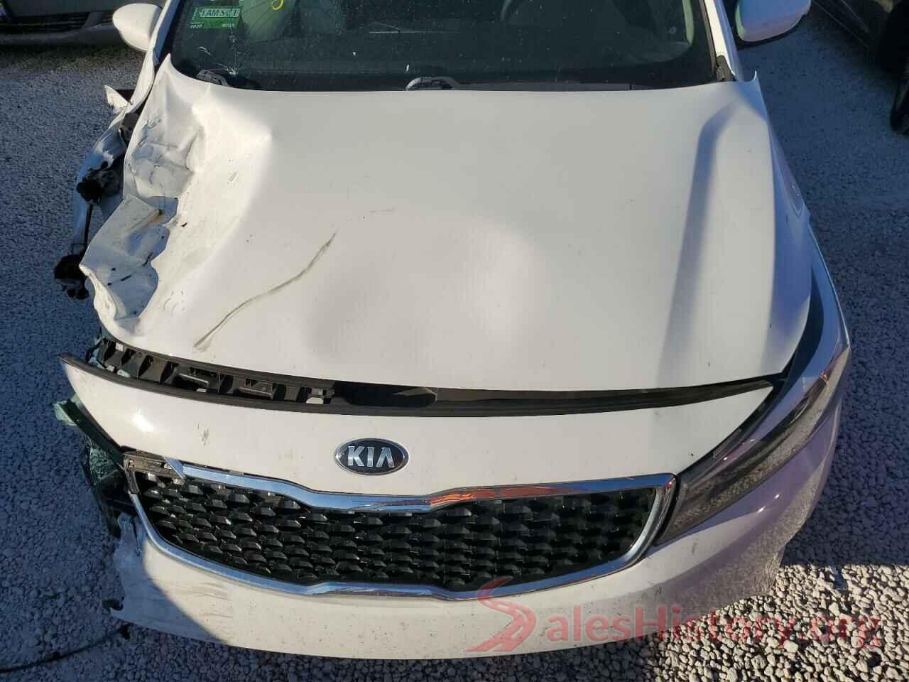 3KPFK4A75JE268011 2018 KIA FORTE