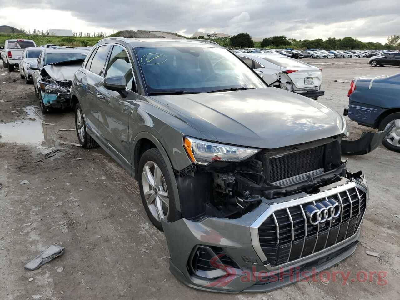 WA1DECF38M1031240 2021 AUDI Q3