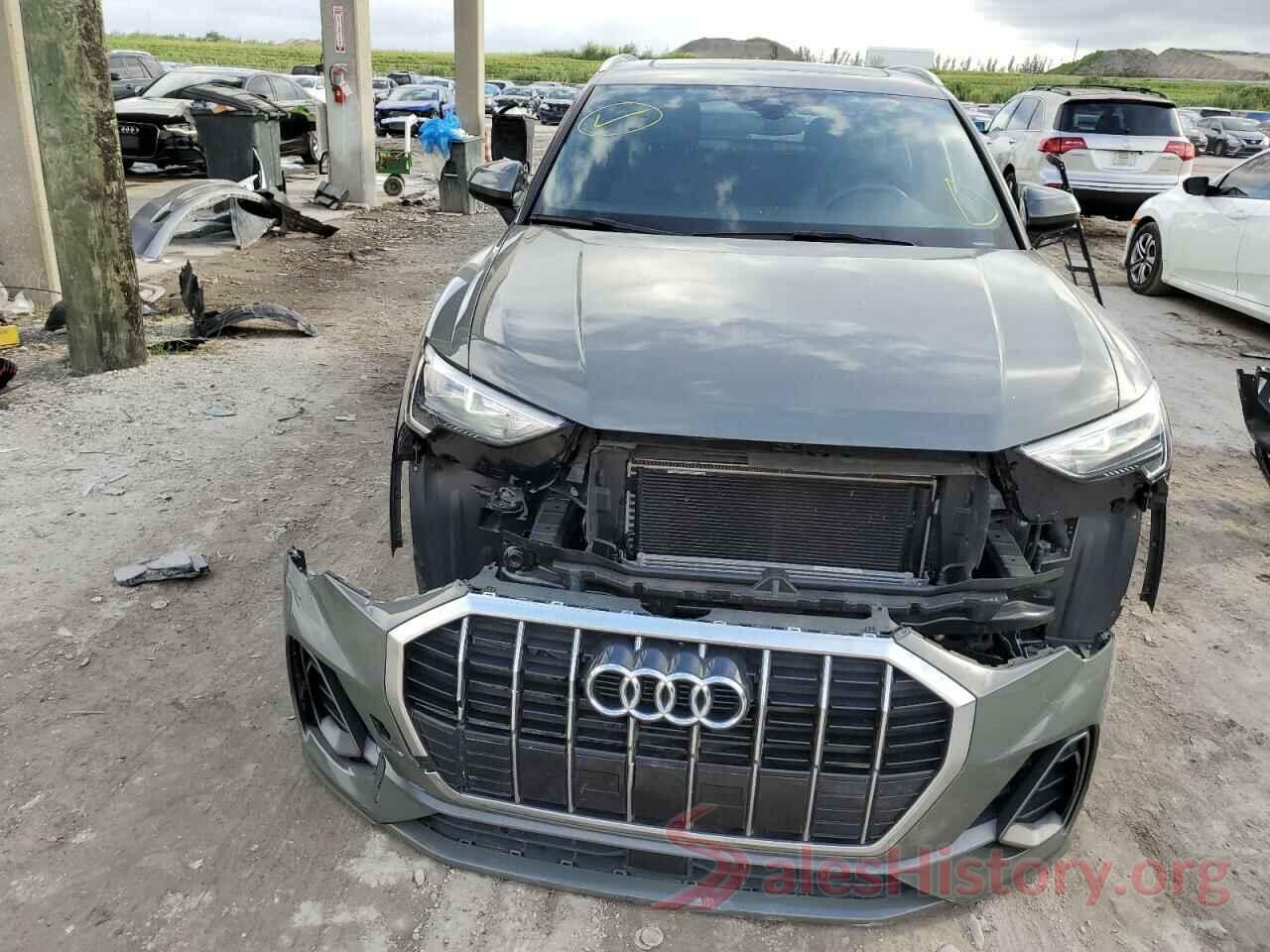 WA1DECF38M1031240 2021 AUDI Q3