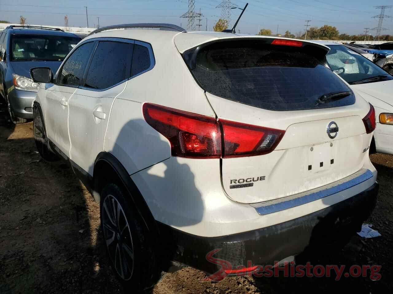 JN1BJ1CR3JW207750 2018 NISSAN ROGUE