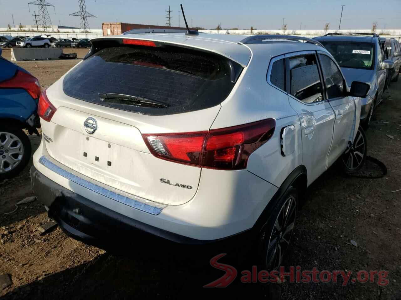 JN1BJ1CR3JW207750 2018 NISSAN ROGUE