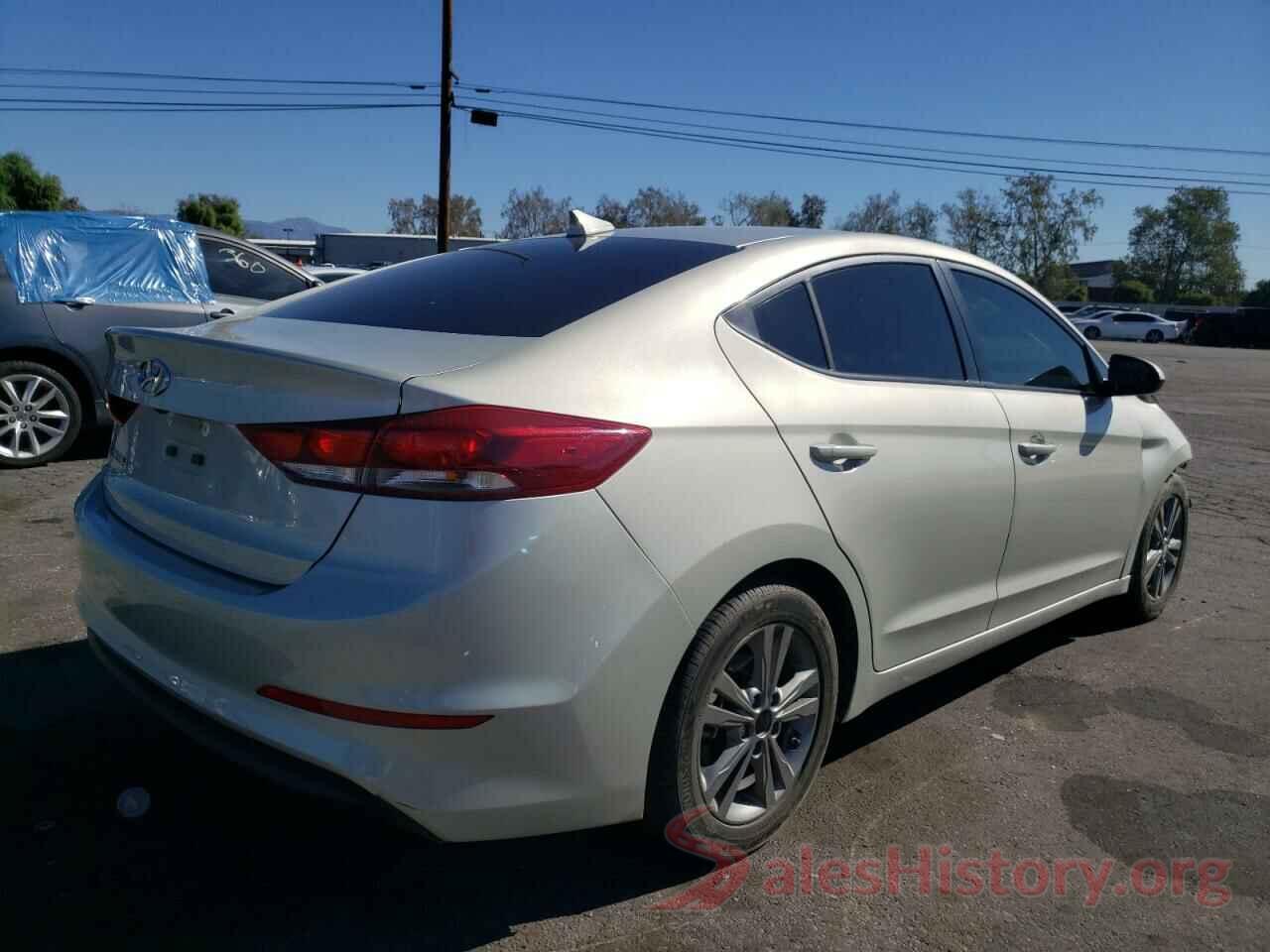 5NPD84LFXJH373083 2018 HYUNDAI ELANTRA