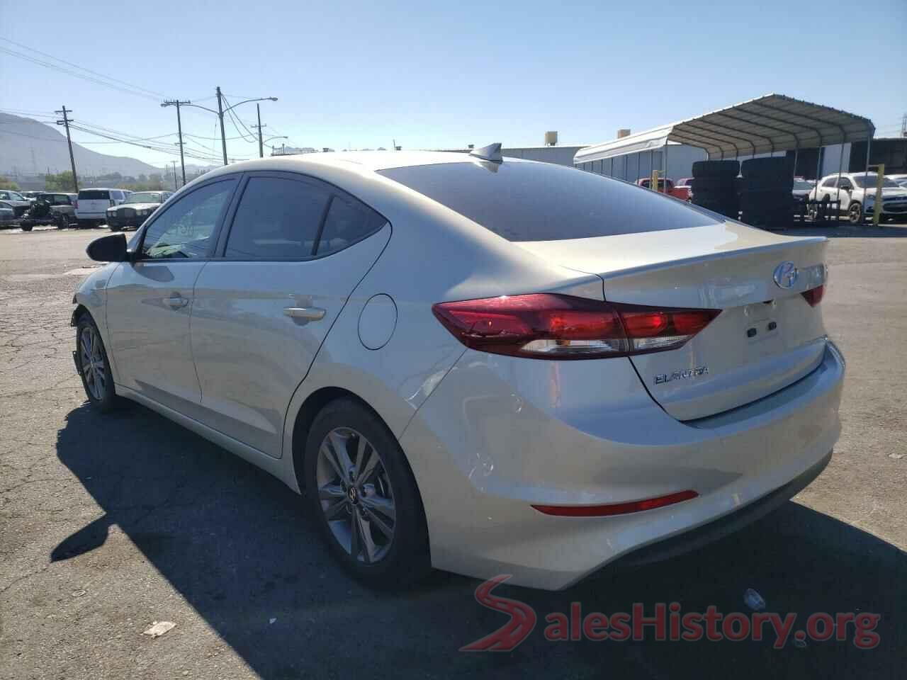 5NPD84LFXJH373083 2018 HYUNDAI ELANTRA