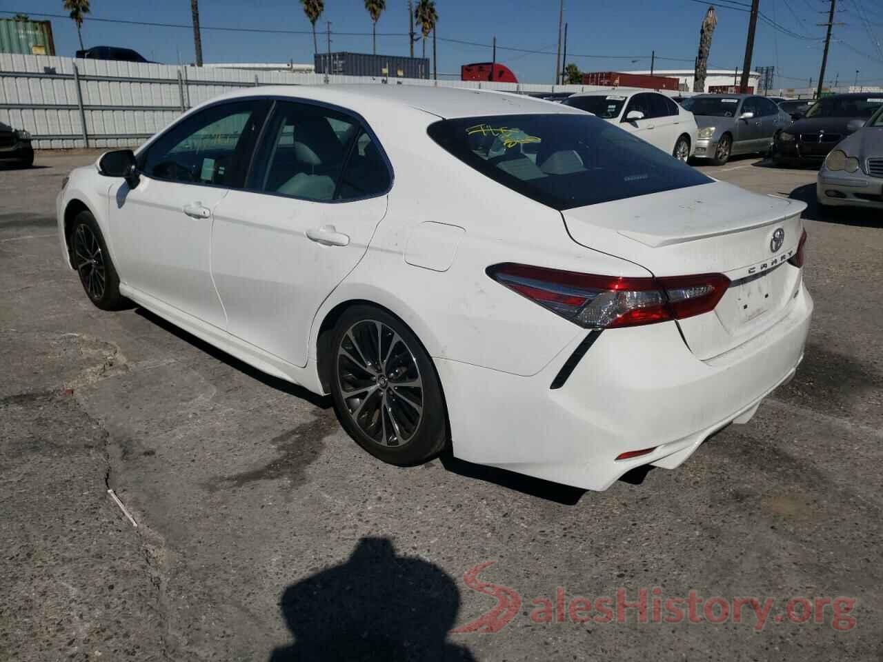 4T1B11HK0JU096218 2018 TOYOTA CAMRY