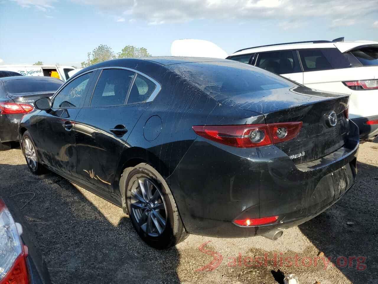 JM1BPAA71M1345916 2021 MAZDA 3