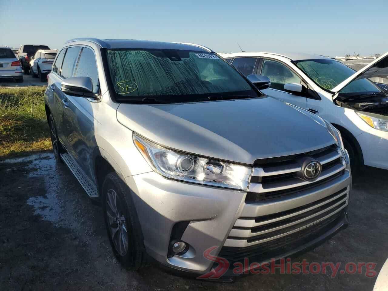 5TDKZRFH8JS528321 2018 TOYOTA HIGHLANDER