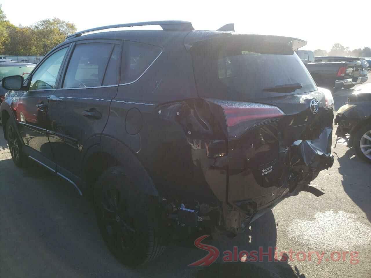 2T3RFREV3JW702650 2018 TOYOTA RAV4