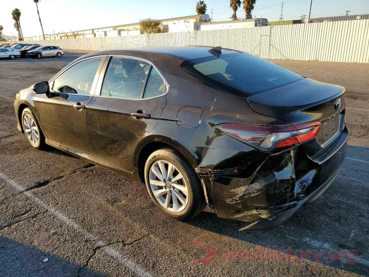 4T1C11BK3NU061658 2022 TOYOTA CAMRY