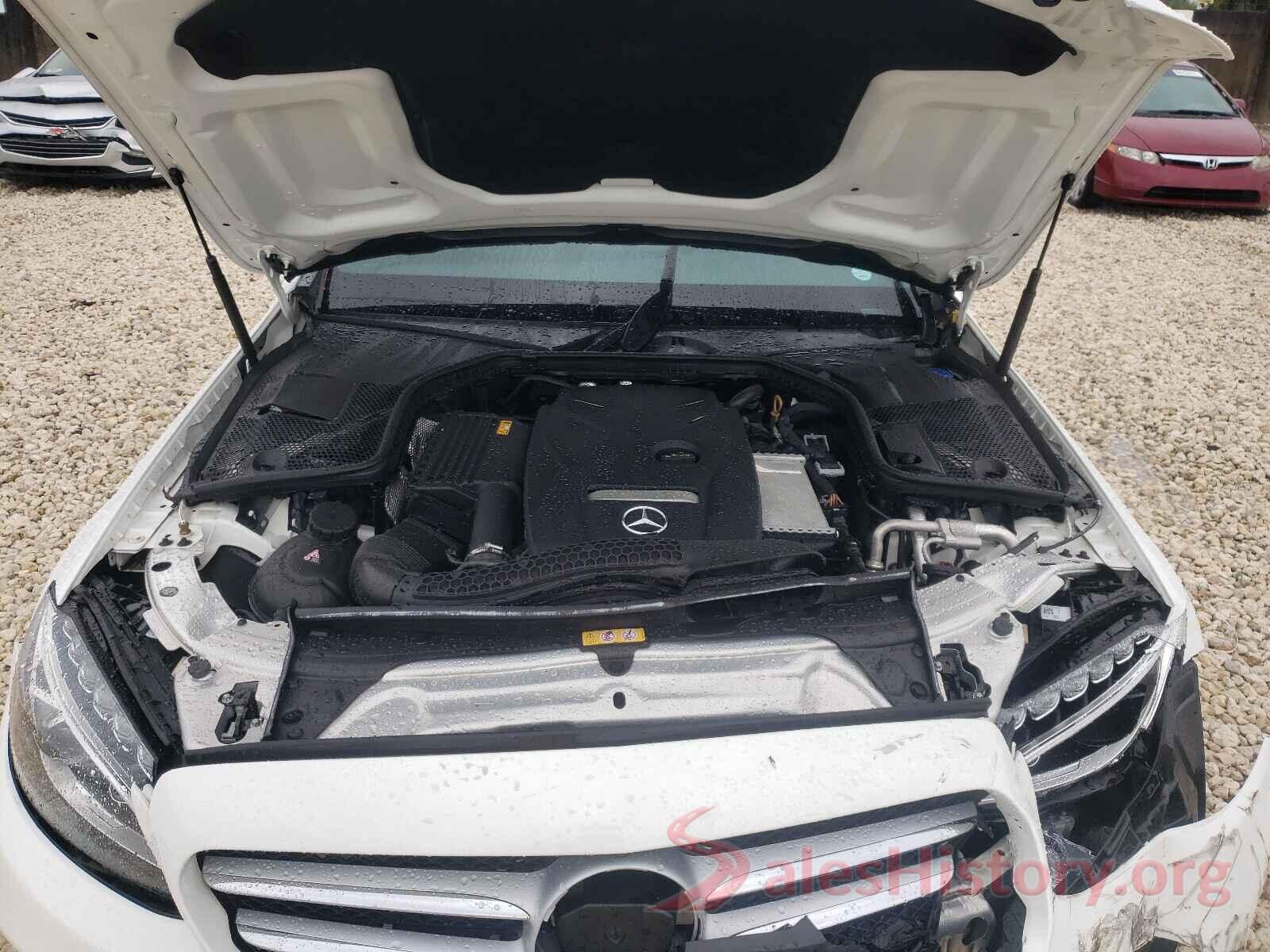 55SWF4JB7JU271428 2018 MERCEDES-BENZ C-CLASS