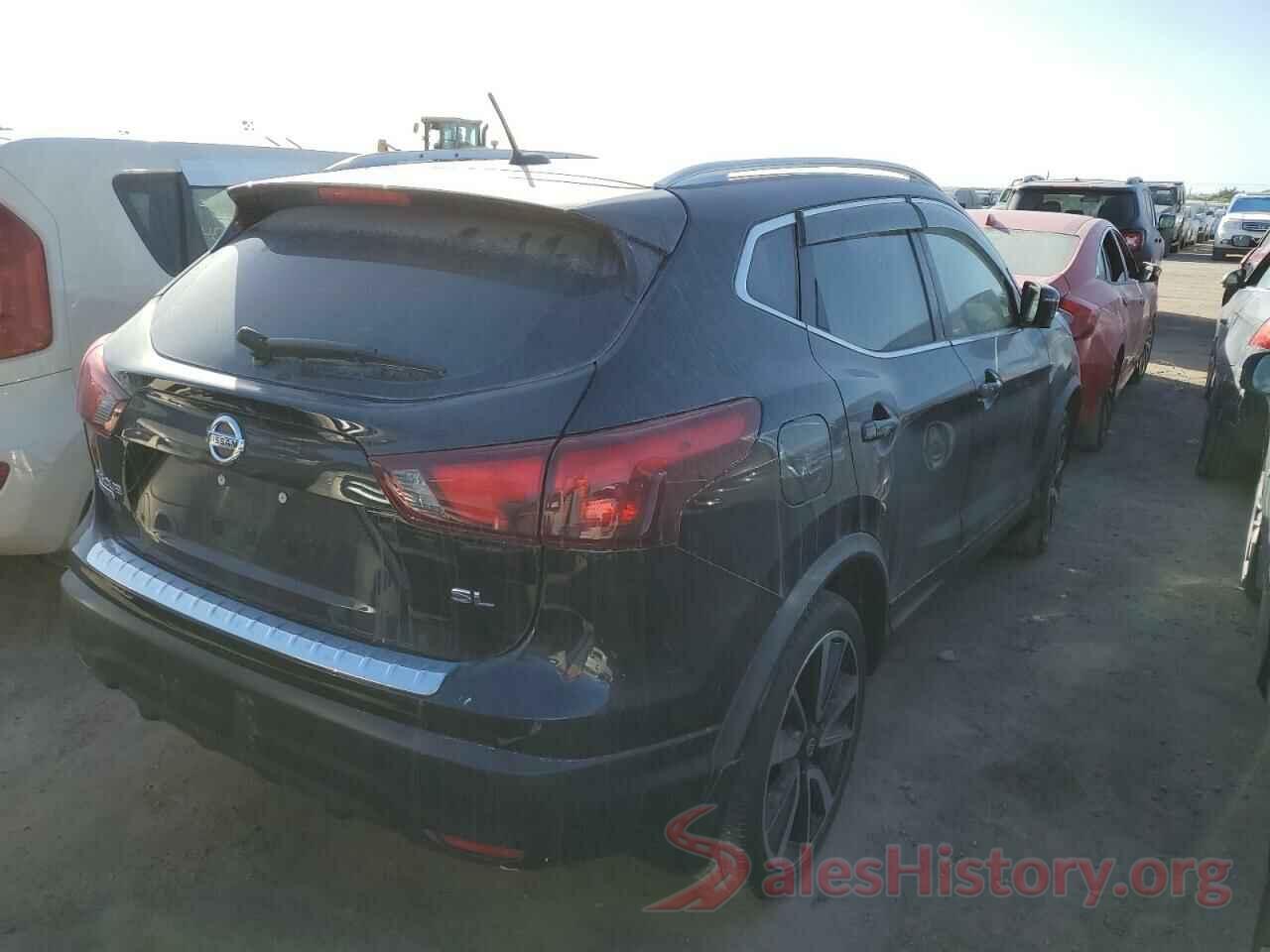 JN1BJ1CP3JW101183 2018 NISSAN ROGUE