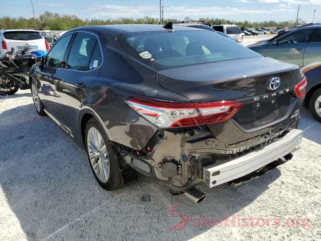 4T1B21HK1KU011062 2019 TOYOTA CAMRY