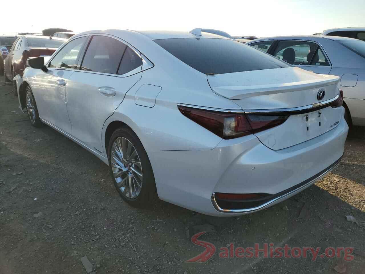 58AB21B16KU003337 2019 LEXUS ES300